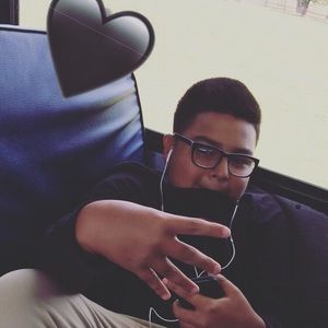 Meet your Posher, Aquiles